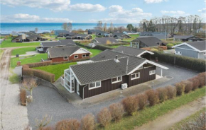 Nice Home In Sjølund With Wifi